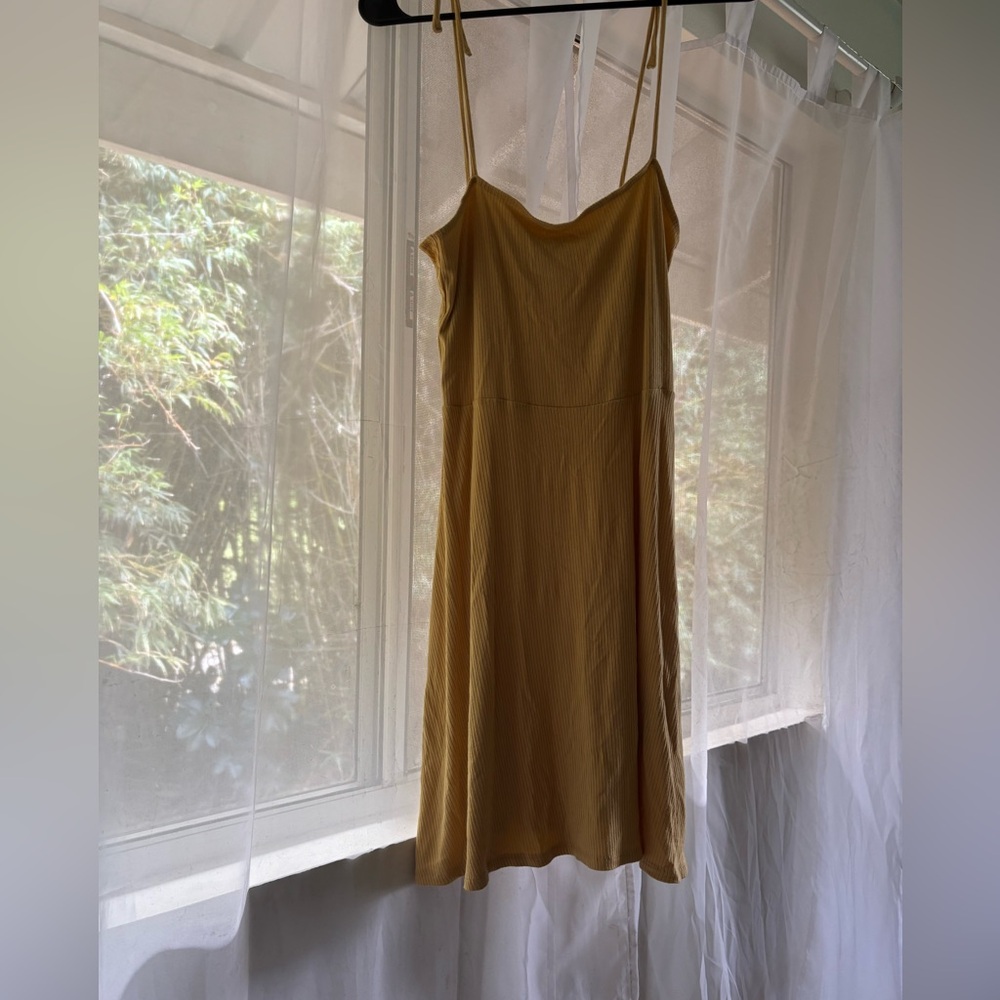 Super cute summer dress.